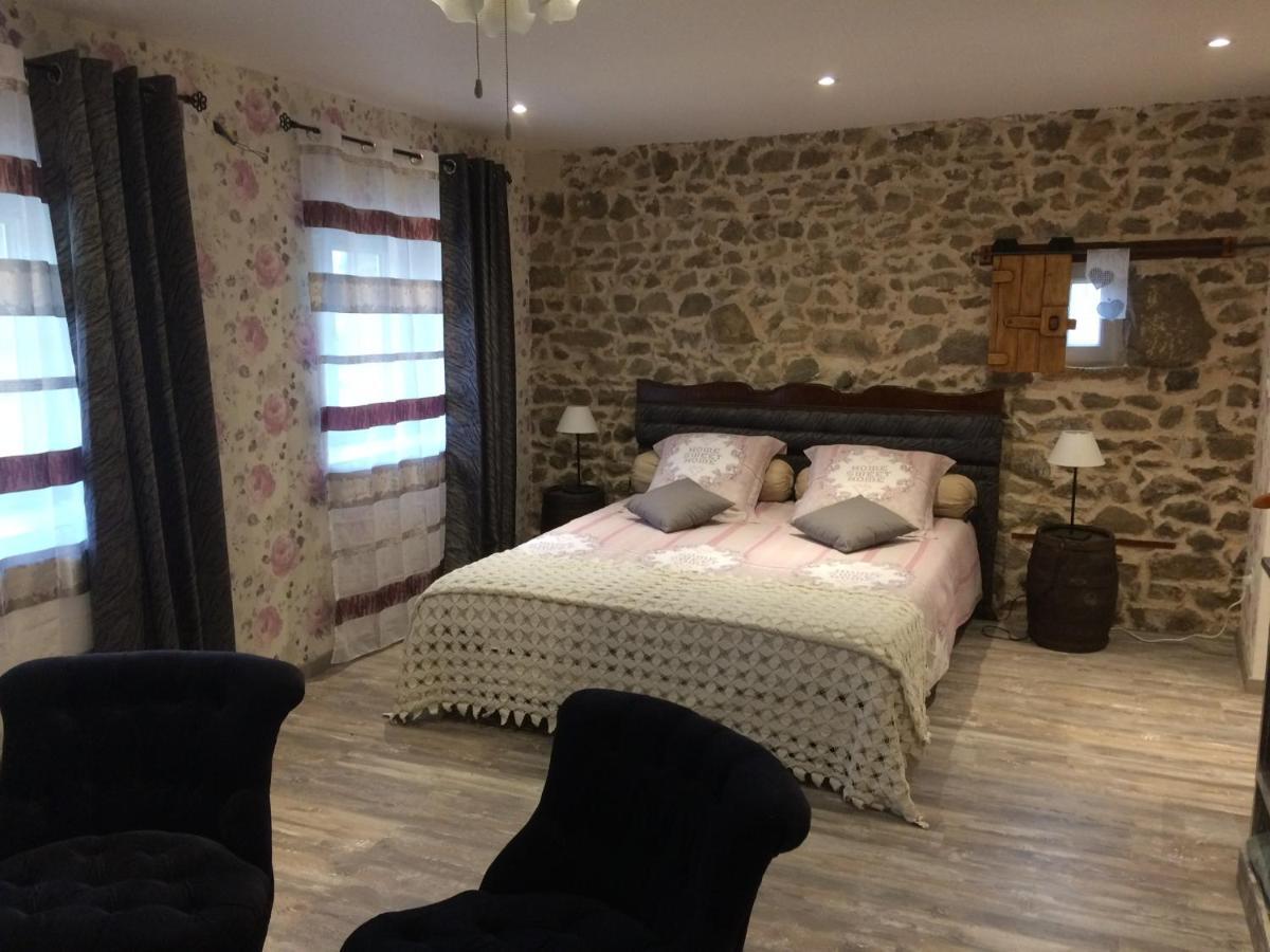 Chambres D'Hotes Les Vergers De Louise Thiolieres Eksteriør bilde